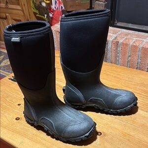 Bogs Neo tech winter rated boots size 7.